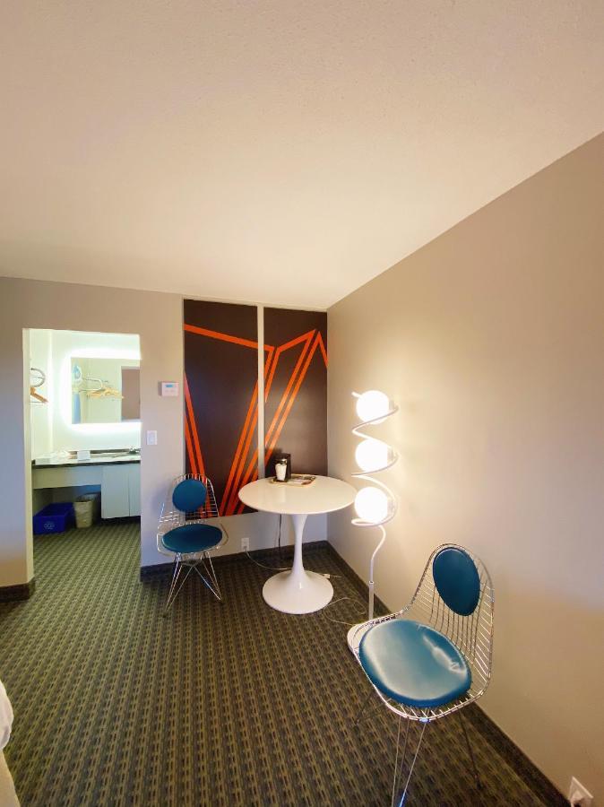 Howard Johnson By Wyndham Ґрейвенгерст Екстер'єр фото