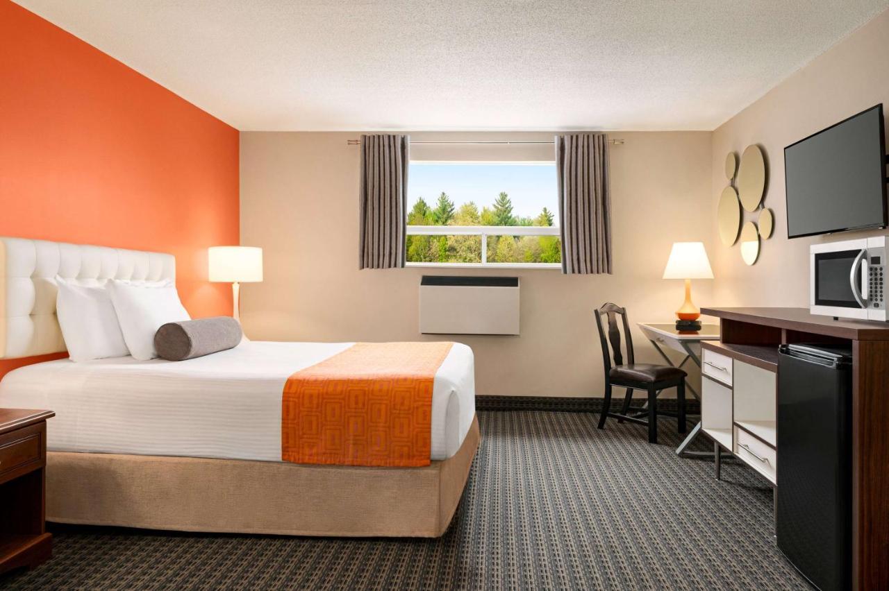Howard Johnson By Wyndham Ґрейвенгерст Екстер'єр фото