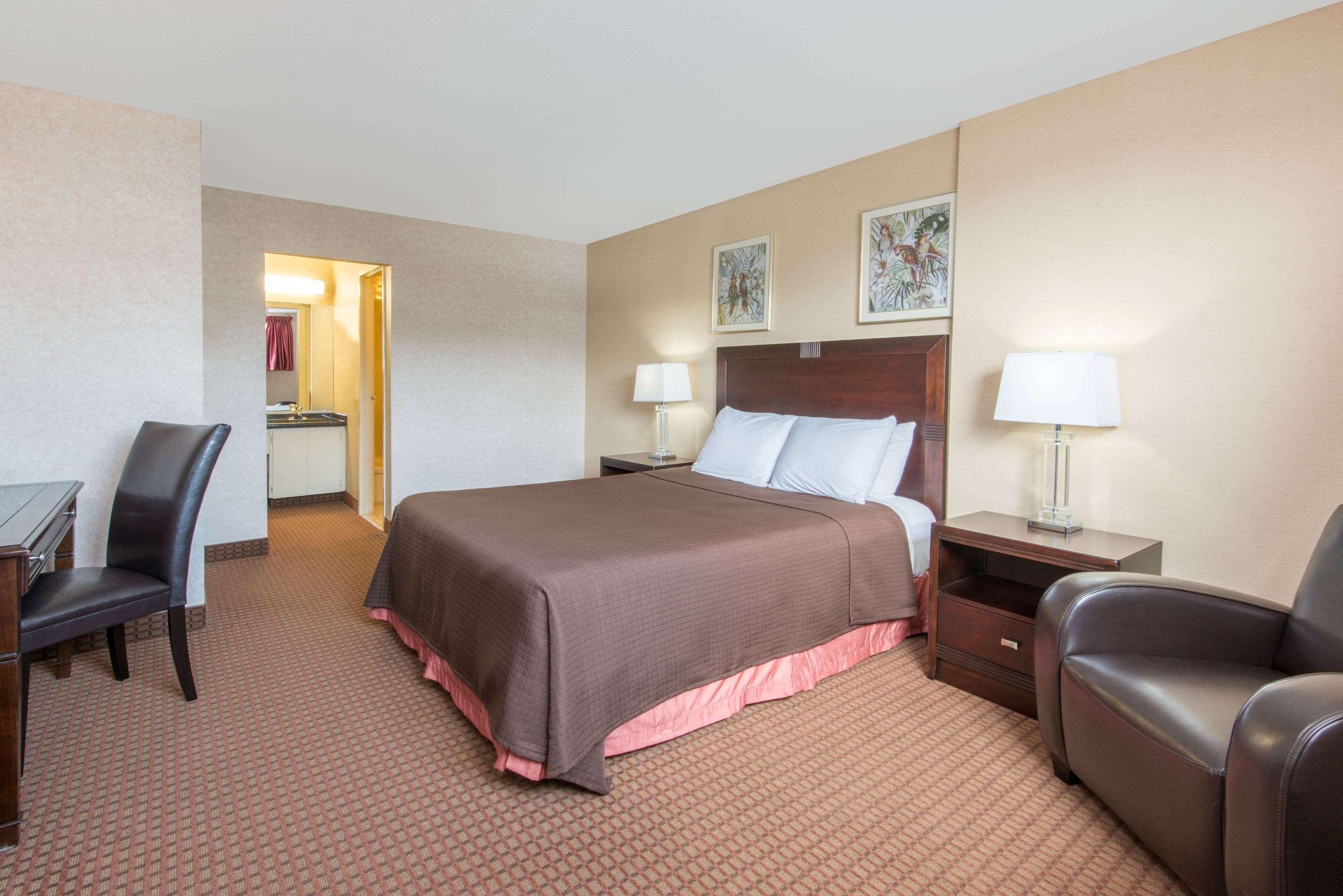 Howard Johnson By Wyndham Ґрейвенгерст Екстер'єр фото